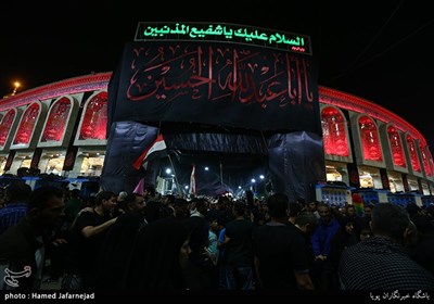 زوار اربعین الامام الحسین (ع) فی کربلاء المقدسة