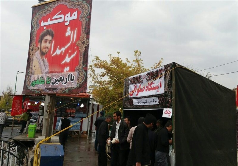 هزاران نفر از زائر اربعین حسینی در موکب سیدالشهداء نهاوند پذیرایی می‌شوند