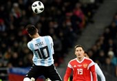 آرژانتین به زحمت از سد میزبان جام جهانی گذشت