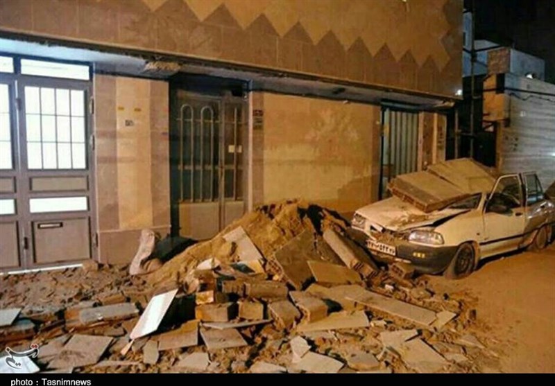 کولیوند: در زلزله کرمانشاه تاکنون 93 نفر کشته و 300 نفر مصدوم شدند