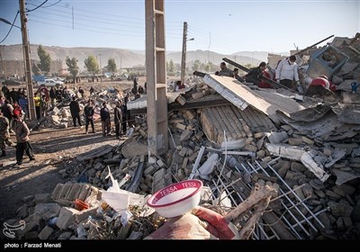 Strong Quake Leaves Massive Damages, Casualties in Iran's Western City