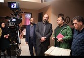 مازیار میری کارگردان سریال هیات مدیره و مجید زین العابدین مدیر شبکه پنج سیما در پشت صحنه سریال هیات مدیره