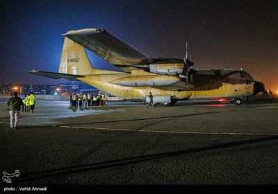 پنجمین گروه از مصدومان زلزله کرمانشاه وارد فرودگاه مهرآباد شد