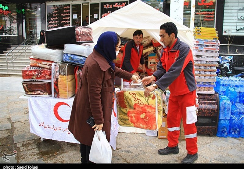 70 پایگاه برای دریافت کمک‌های مردم گلستان به زلزله‌زدگان برپا شد