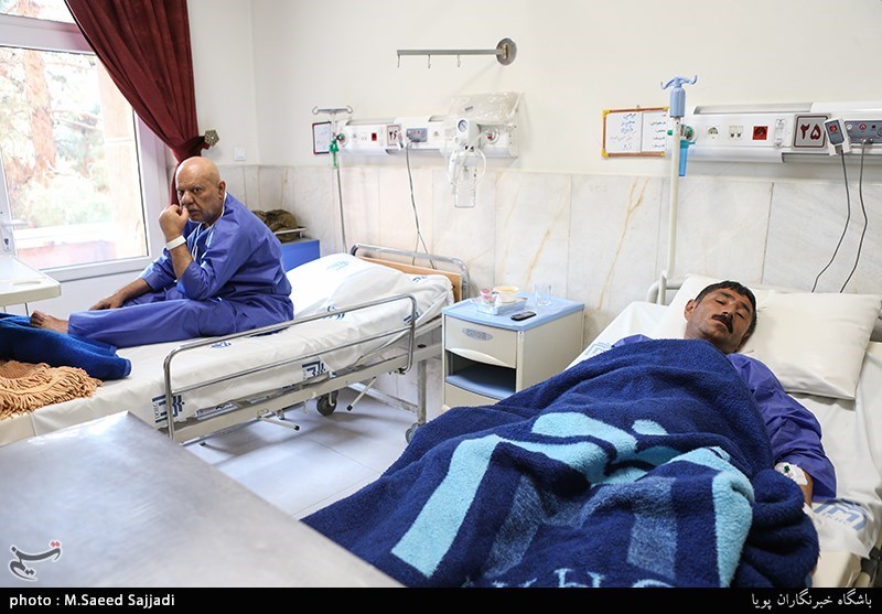 7 مصدوم زلزله ظهر امروز در بیمارستان‌های کرمان بستری شده‌اند