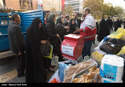 اهداء خون و جمع آوری کمکهای مردمی برای زلزله زدگان -تبریز