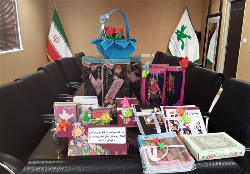 ارسال کتاب و عروسک‌ از سیستان و بلوچستان برای کودکان زلزله‌ز‌ده