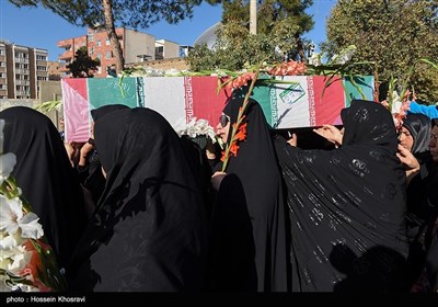 تشییع پیکر مطهر 5 شهید تازه تفحص شده دوران دفاع مقدس -شیراز
