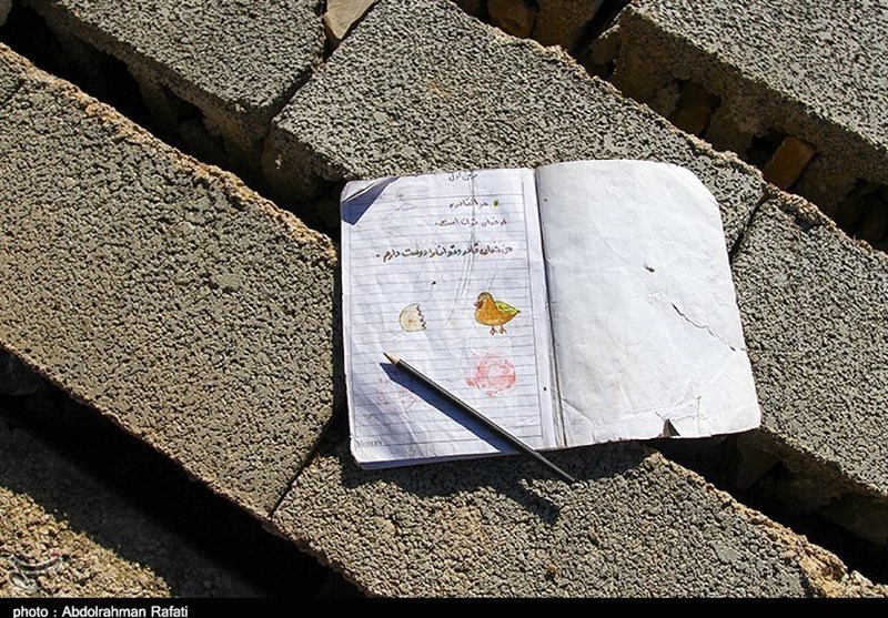 کتاب‌های درسی دانش‌آموزان زلزله زده برای آنها ارسال می‌شود