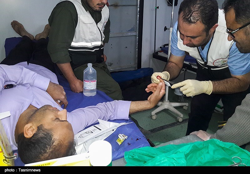 تیم بهداشت و درمان استان فارس به مناطق زلزله‌زده کرمانشاه اعزام شد