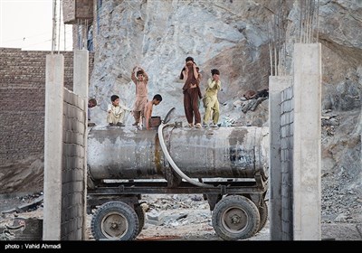 "شیرآباد" و "سیک سوزی" در سیستان و بلوچستان فاقد حداقل زیرساخت از جمله فضای سبز، آسفالت، معابر و مرکز درمانی است