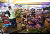 کمیته امداد همدان 33 کامیون موادغذایی به مناطق زلزله‌زده ارسال کرد