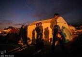 کمک‌های مردم ایران در راه کرمانشاه/‌ترافیک سنگین در مسیرهای منتهی به مناطق زلزله‌زده ‌‌+فیلم‌