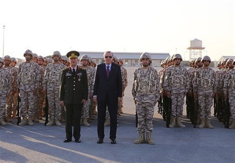 بازدید اردوغان از پایگاه نظامی ترکیه در قطر