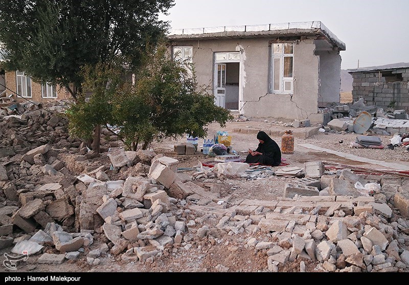 ارسال پستی کمک‌های مردمی خوزستان به مناطق زلزله‌زده ‌رایگان است