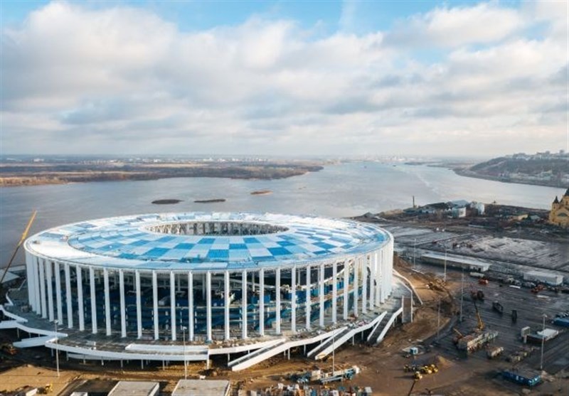 نمایش جاذبه‌های 32 کشور در جشنواره یخی مسکو / نصب سقف نیژنی گورود