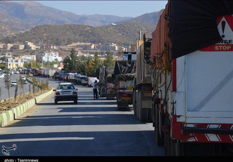 ماشین‌آلات سنگین بنیاد مسکن اردبیل برای آواربرداری مناطق زلزله‌زده کرمانشاه اعزام شد