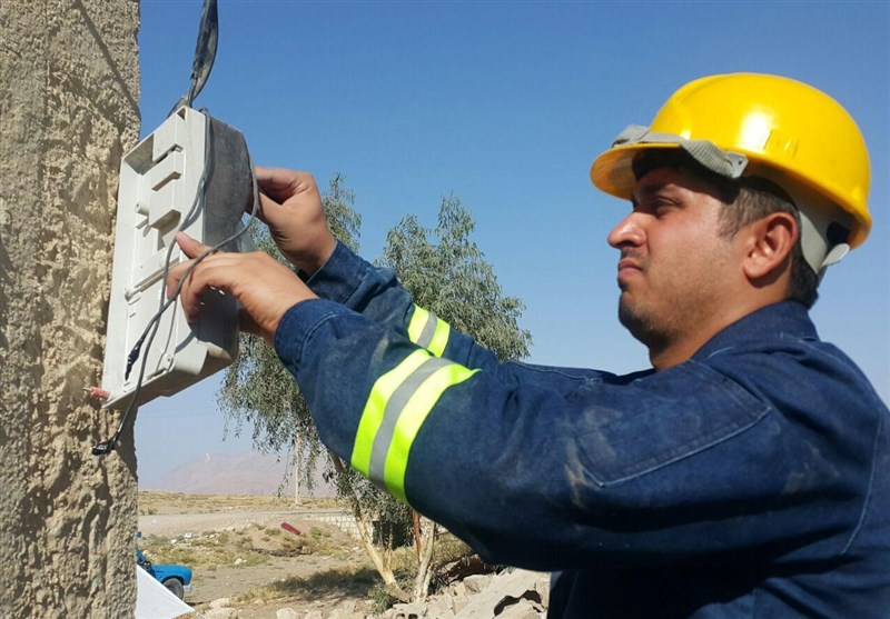 اراک|تعامل توزیع برق و صنایع استان مرکزی در راستای حمایت از تولید افزایش می‌یابد
