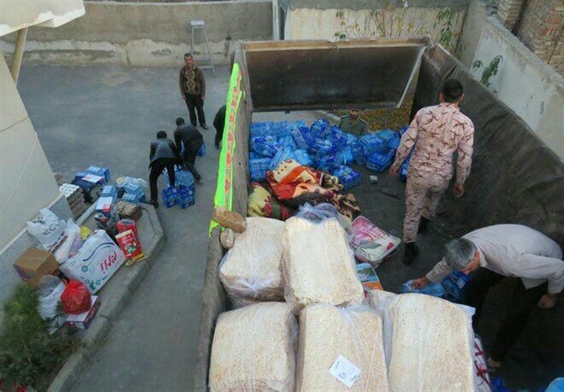 400 تن اقلام کمکی از آذربایجان غربی به زلزله‌زدگان غرب کشور ارسال می‌شود