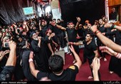 عزاداری زائران اربعین حسینی در کربلا