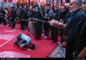 عزاداری زائران اربعین حسینی در کربلا