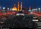  عزاداری زائران اربعین حسینی در بین الحرمیت کربلا
