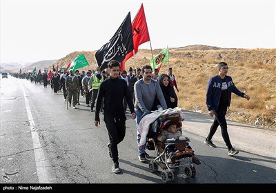 Pilgrims Walk to Shrine of Imam Reza (AS) in Mashhad