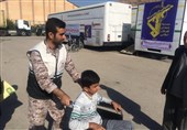 سپاه استان بوشهر در خدمات‌رسانی به آسیب‌دیدگان مناطق زلزله‌زده مشارکت دارد