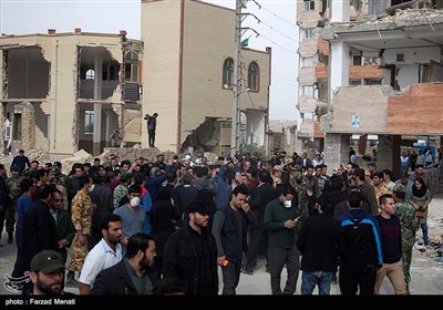 بازدید رئیس مجلس از مناطق زلزله زده سر پل ذهاب