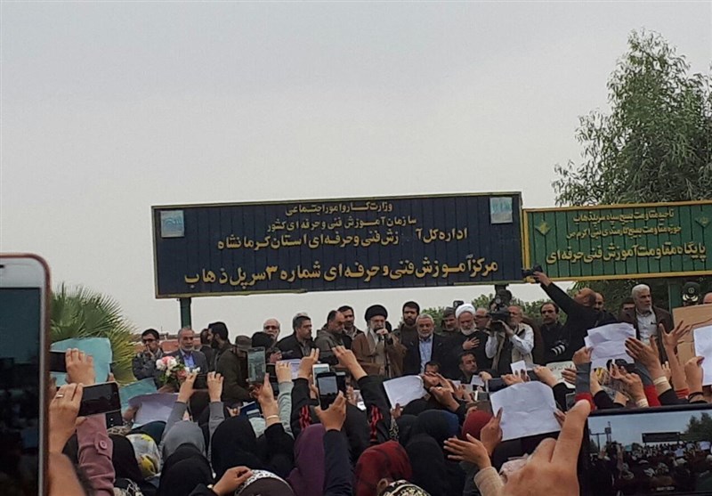 زلزله کرمانشاه | اولین عکس از حضور امام خامنه‌ای در مناطق زلزله‌زده غرب