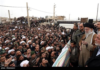 Leader Ayatollah Khamenei Visits Iran's Quake-Hit Areas