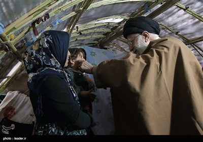 Leader Ayatollah Khamenei Visits Iran's Quake-Hit Areas