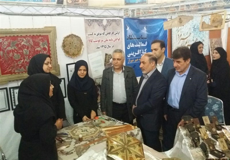 نمایشگاه اشتغال و کارآفرینی دانشگاه علمی کاربردی در شیراز گشایش یافت