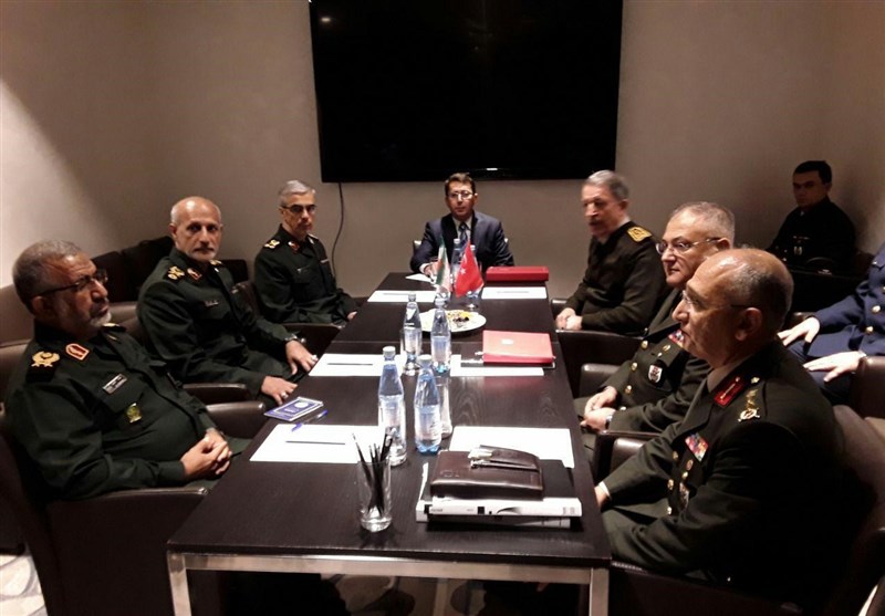 دیدار سرلشکر باقری و رئیس ستاد ارتش ترکیه در سوچی + عکس