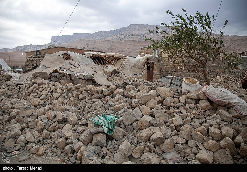 مردم از حضور در منطقه زلزله‌زده هجدک کرمان خودداری کنند