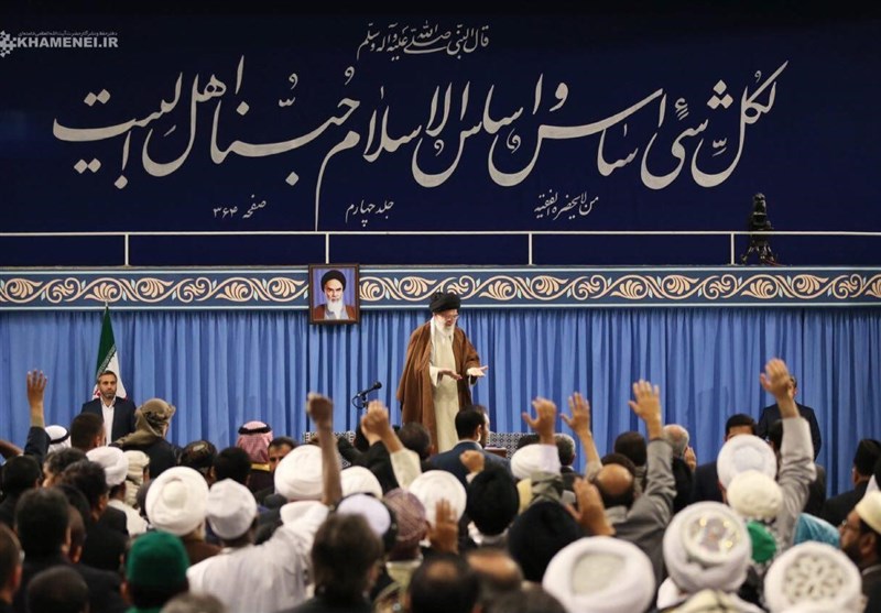 دیدار شرکت‌کنندگان اجلاس «محبان اهل‌بیت(ع) و مسئله تکفیری‌ها» با امام خامنه‌ای
