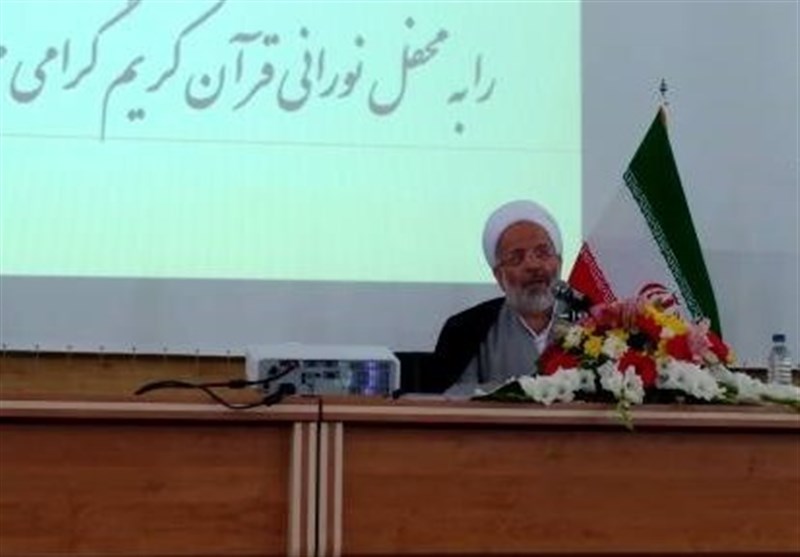 ثمرات تعالیم قرآنی باید در جامعه فرهنگ‌سازی شود