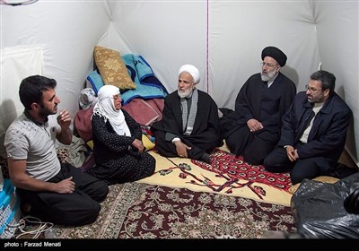 بازدید تولیت آستان قدس رضوی از مناطق زلزله زده