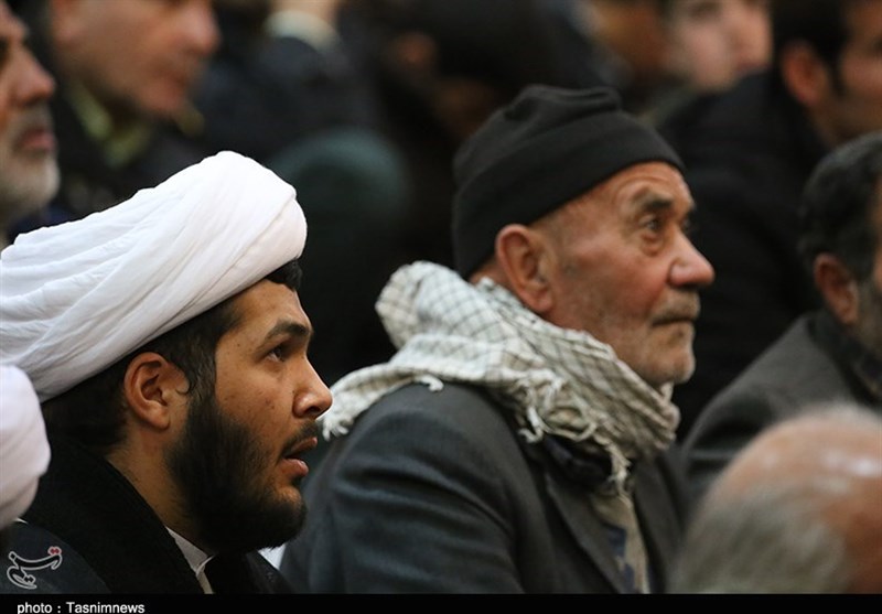 محفل انس پیشکسوتان جهاد و شهادت کردستان در سنندج برگزار شد