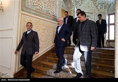 بالصور // ظریف یلتقی وزیر الاقتصاد القطری فی طهران