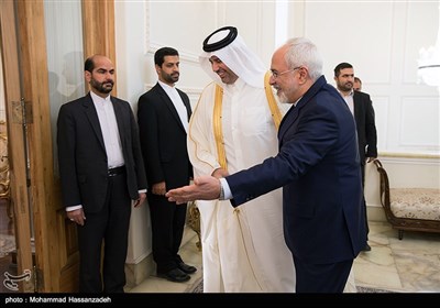 بالصور // ظریف یلتقی وزیر الاقتصاد القطری فی طهران