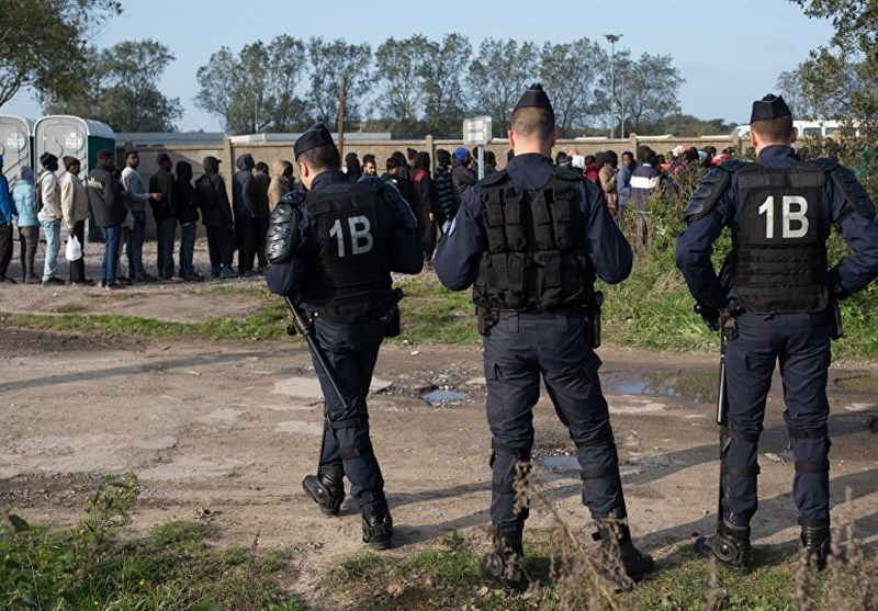 استقرار بیش از 100 هزار نیروی امنیتی فرانسه در آستانه تعطیلات کریسمس