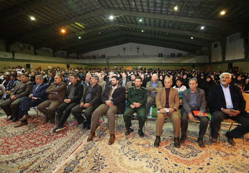 نخستین یادواره شهدای مدافع حرم استان سمنان به میزبانی گرمسار از دریچه دوربین