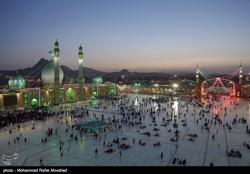 حضور سالانه 20 میلیون زائر در مسجد مقدس جمکران