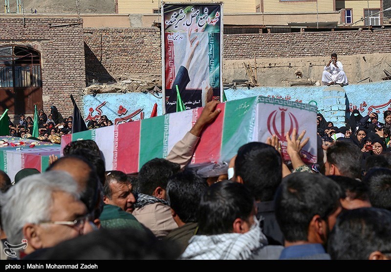 پیکر مطهر 2 شهید گمنام در کنگره ملی شهدای سیستان و بلوچستان تشییع شد