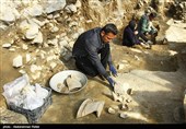 کشف آثار باستانی دوره مادها در میدان امام همدان