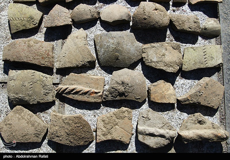 کشف عتیقه سه هزار ساله در مخفیگاه سارقان خودرو+عکس