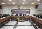 انتقاد استاندار اصفهان از محافظه‌کاری بانک‌ها در ارائه تسهیلات