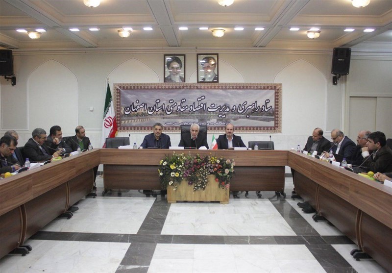 انتقاد استاندار اصفهان از محافظه‌کاری بانک‌ها در ارائه تسهیلات