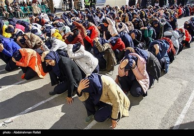 ایران؛ زلزلے سے بچنے کیلئے اسکولوں میں تربیتی مشقیں